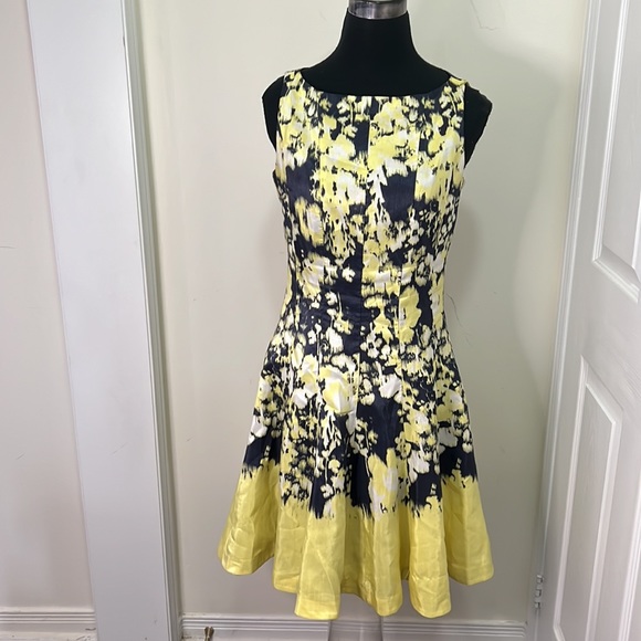 Julian Taylor Chic Fit Flare Navy Lime Yellow Dress Size 6 - Picture 9 of 13